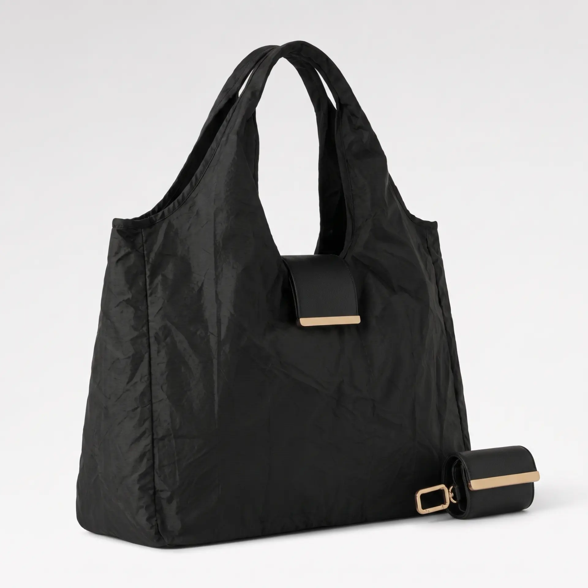 Plié Tote in Onyx with detachable leather pouch